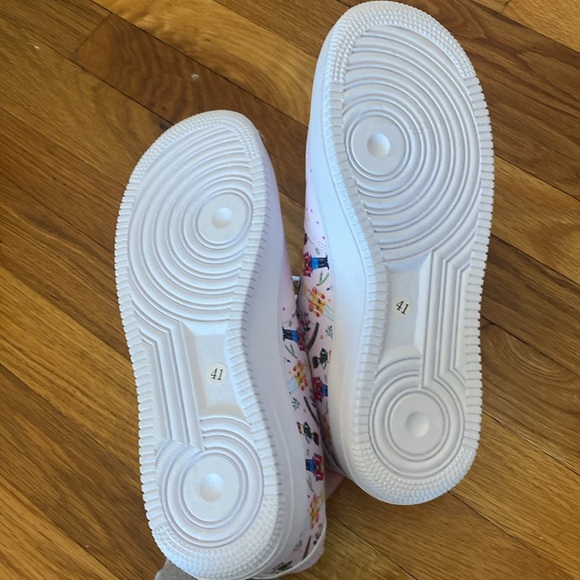 Women’s Pink Printed Sneakers Size 41 - Picture 5 of 6